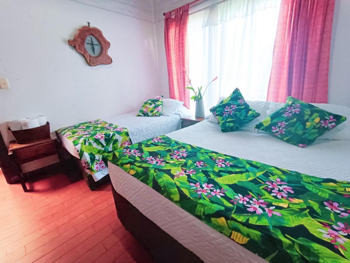 Del Campo Hostal *